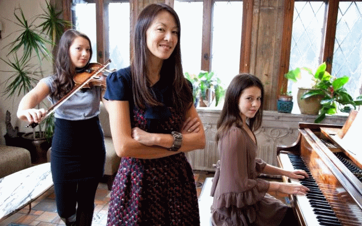 Amy Chua with her daughters, Lulu and Sophia, at their home in New Haven CREDIT:ERIN PATRICE O'BRIEN/WALL STREET JOURNAL